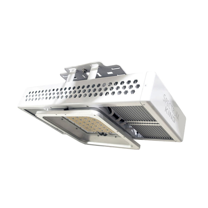 Side View of Spectrum King SK602 640W LED grow light for hydroponic lighting