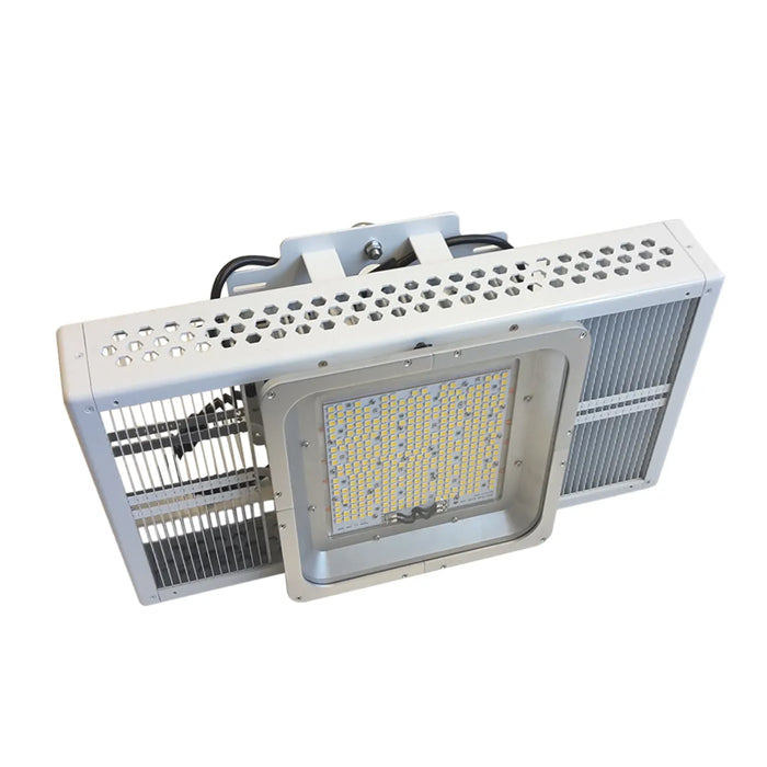 Under View of Spectrum King SK602 640W LED grow light for hydroponic lighting